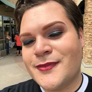 Meet your Posher, Manuel